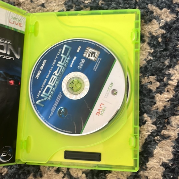 Xbox console - Picture 2 of 5